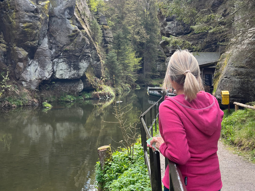 Obere Schleuse Kirnitschklamm-Hinterhermsdorf必去景点