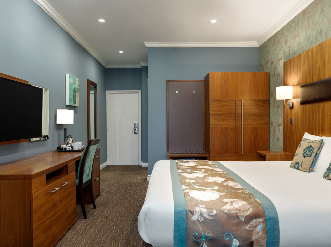 Ramada By Wyndham Cheltenham主图