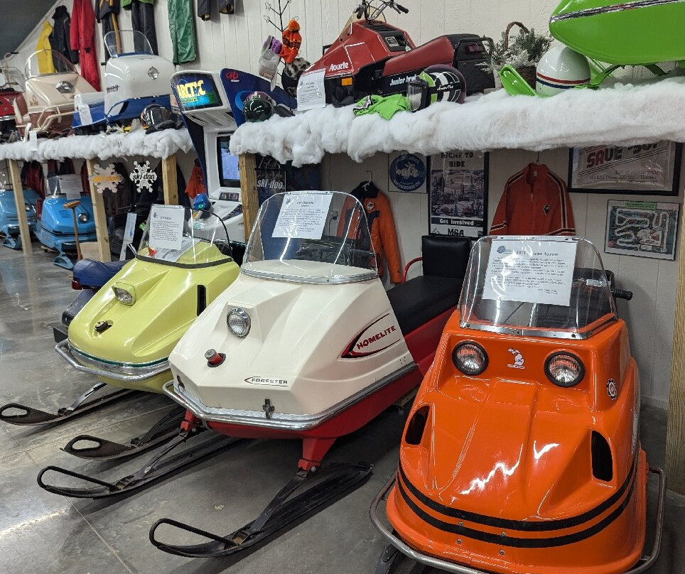 Top of the Lake Antique Snowmobile Museum-Naubinway必去景点