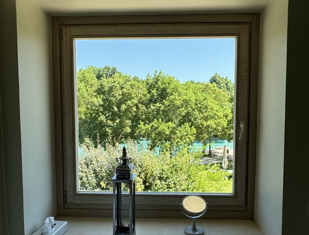 Furnirussi Tenuta主图