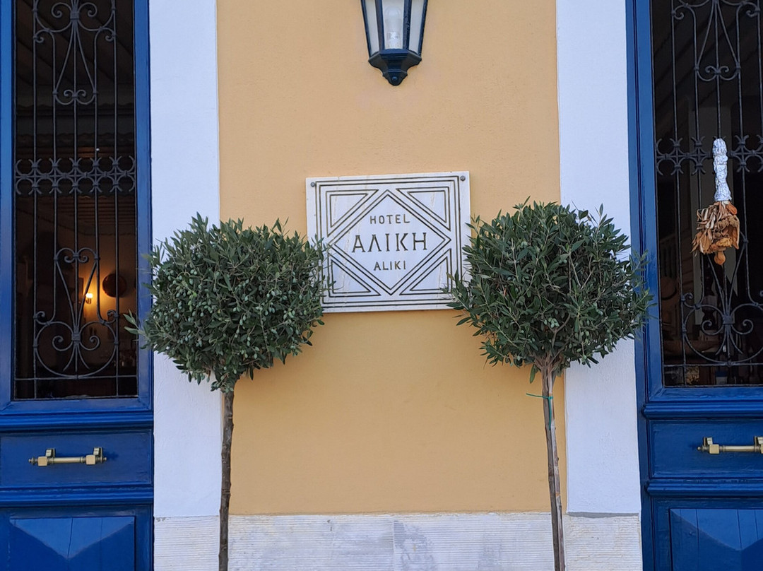Aliki Hotel主图
