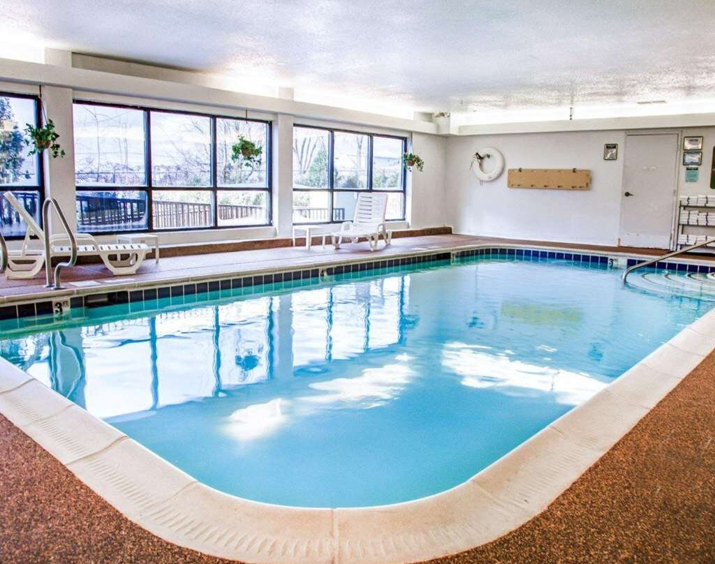 Comfort Suites Lombard - Addison主图