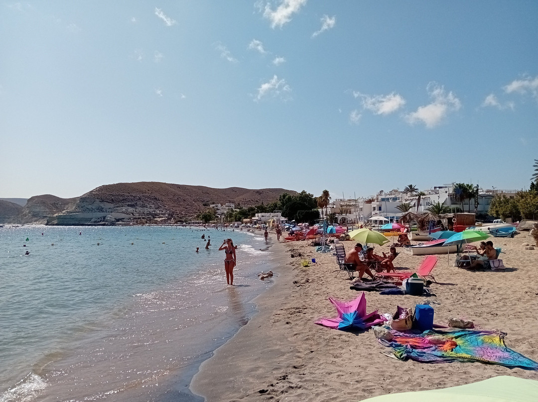 Playa De Agua Amarga景点图片