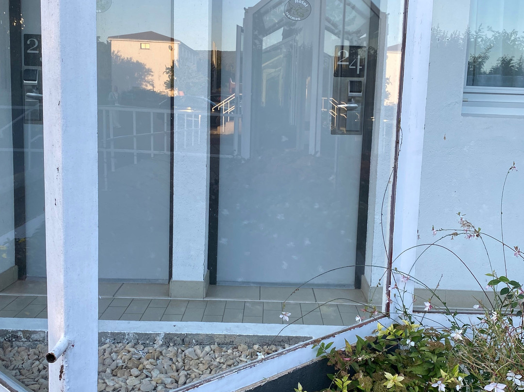 恩梅兹酒店主图