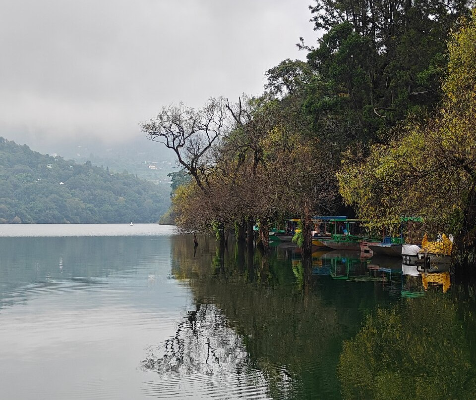 Naukuchia Taal景点图片