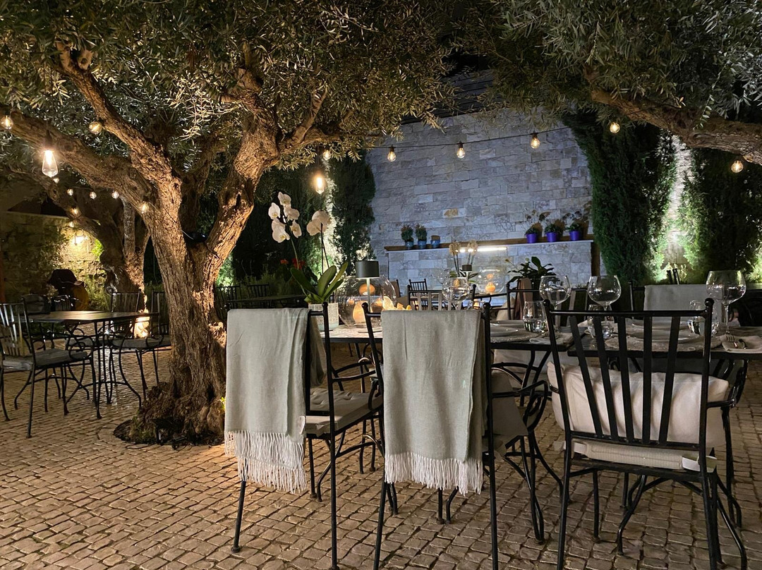 Eleven, Boutique Luxury House & Garden