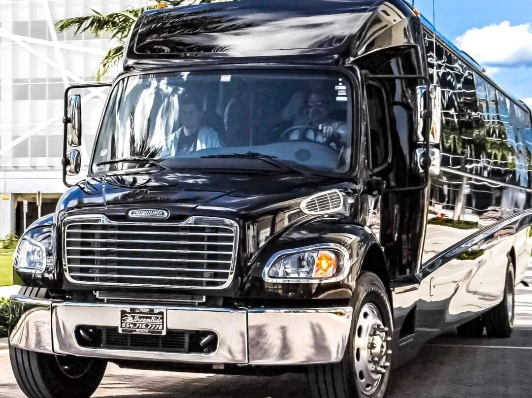 Dreamride Luxury Limos & Partybus Fort Lauderdale-劳德代尔堡必去景点