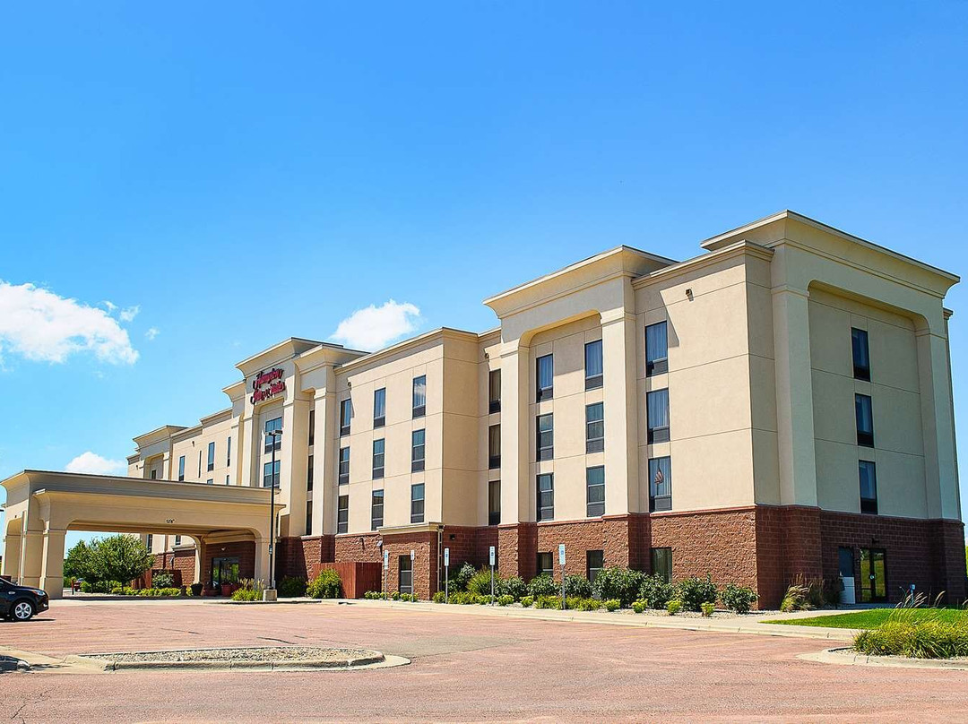 Hampton Inn & Suites Brookings主图