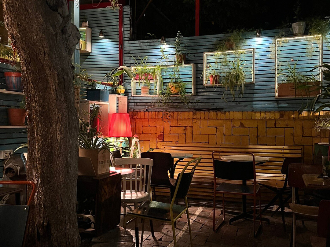 Radio Bar Tirana-地拉那必去景点