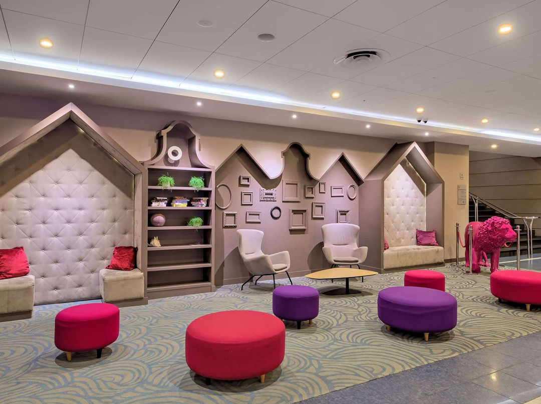 泼斯吉德格但斯克美居酒店主图