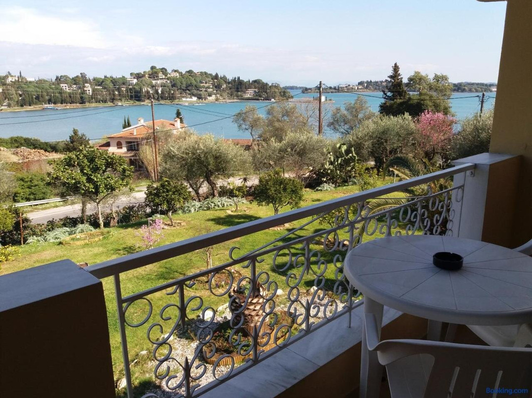 Athineos Apartments
