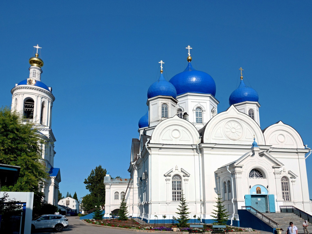 Svyato-Bogolyubsky monastery景点图片