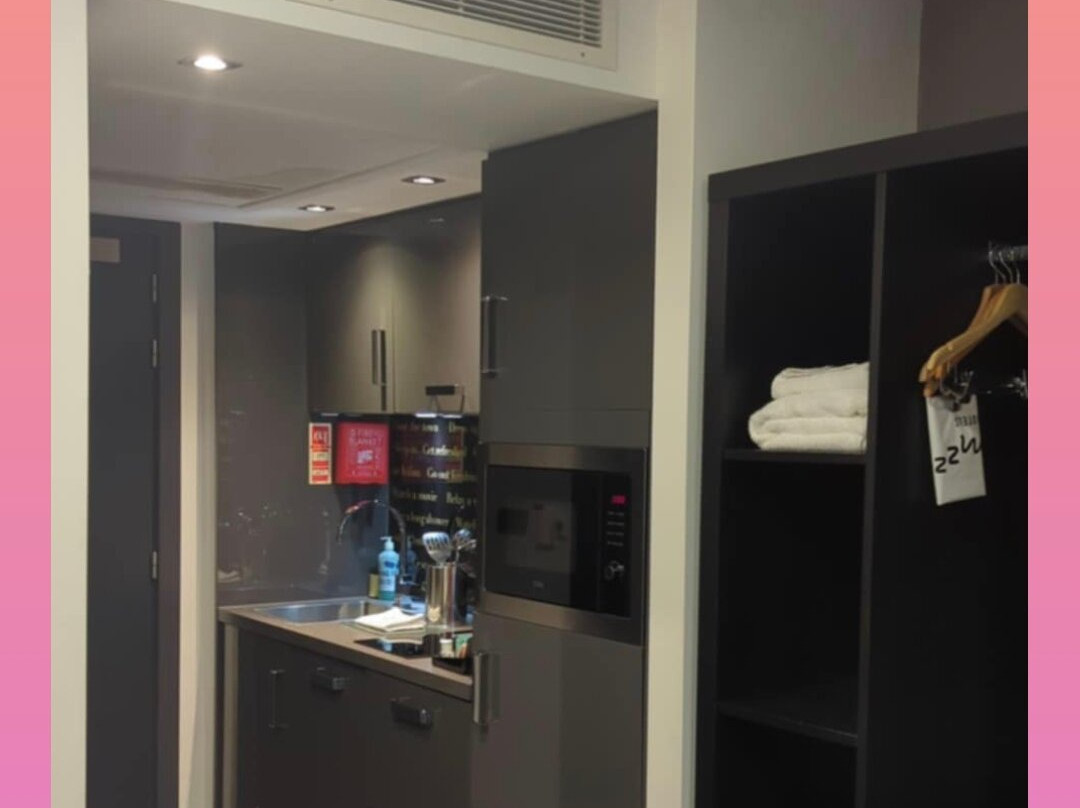Roomzzz Aparthotel Nottingham City主图