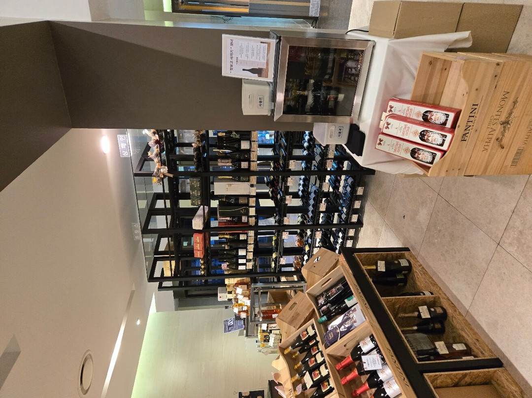 Avon Hotel Gusan主图