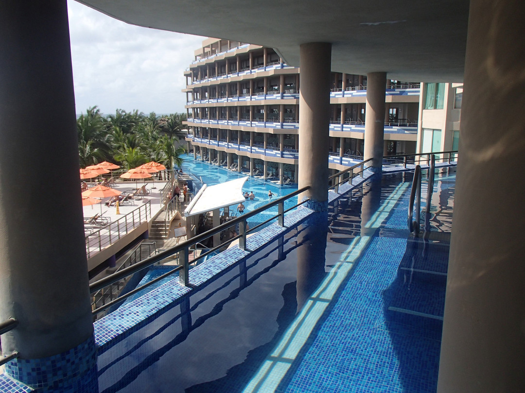 El Dorado Seaside Suites主图