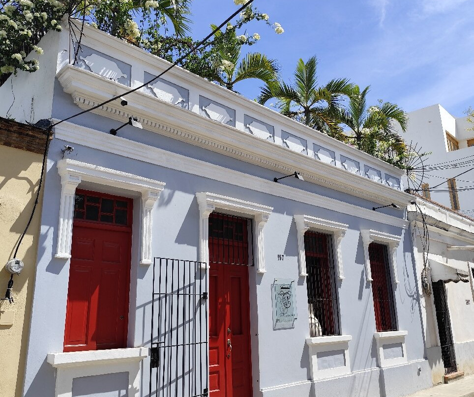 殖民地别墅酒店主图