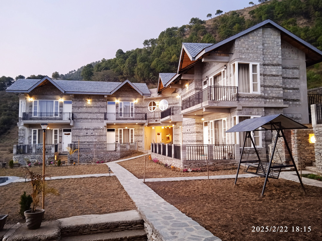 Dastak Retreat