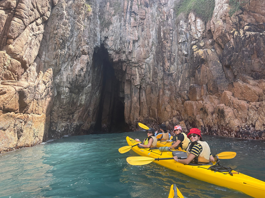 Pioneer Kayaking- Tours-考斯必去景点