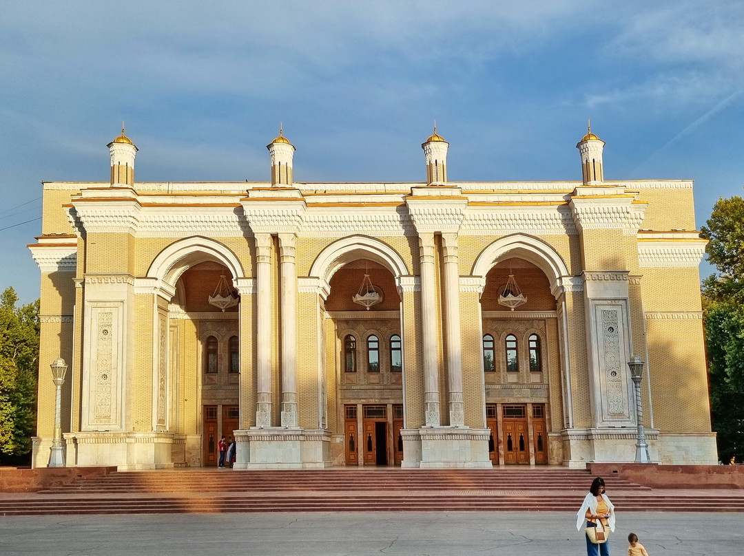 Alisher Navoiy Theater-塔什干必去景点