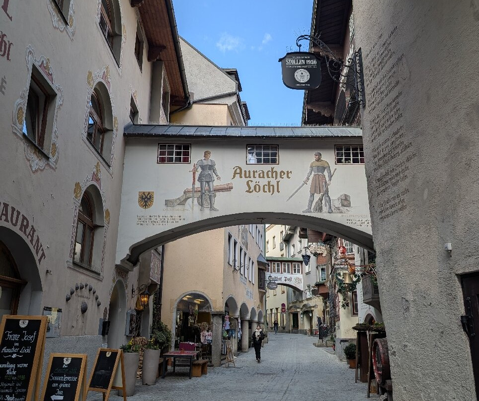 Auracher Loechl-库夫石必去景点