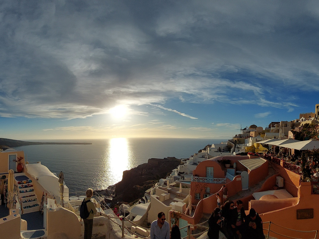 Santorini-travel-菲洛士帖法尼必去景点