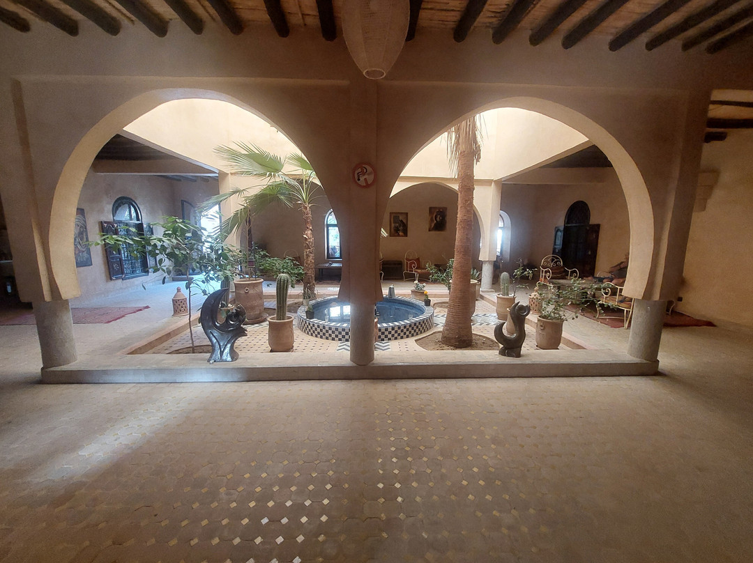 莫哈乌特古堡酒店主图