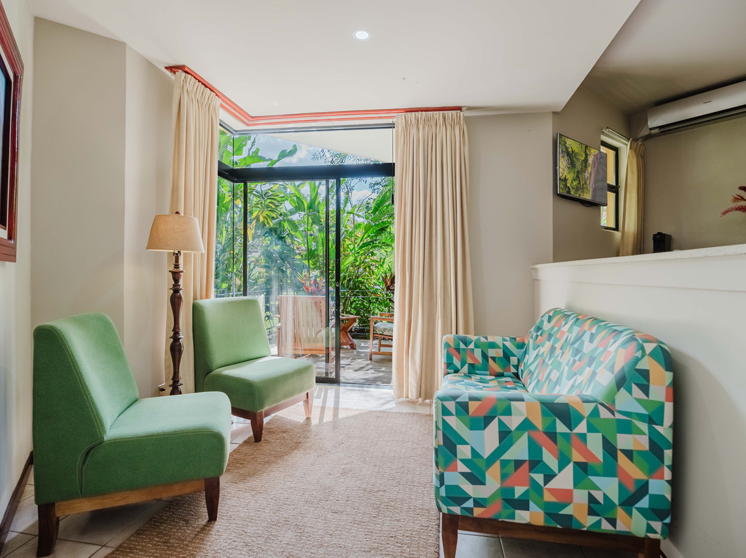 Papagayo Golden Palms Beachfront Hotel主图