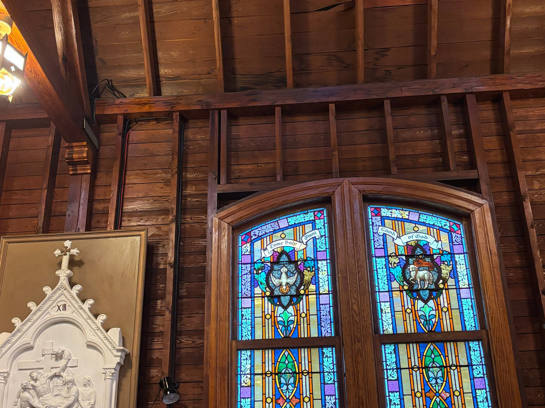 Our Lady Queen of Peace-布斯贝港必去景点