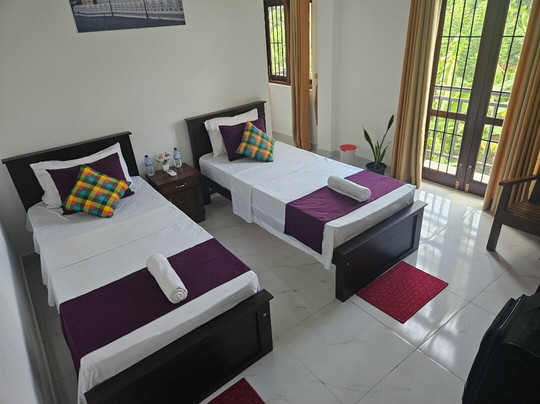 Sri White Villa Katunayake