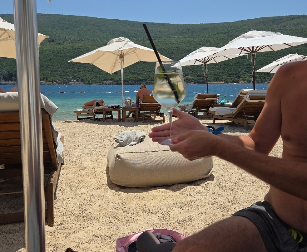Portonovi Beach Club-赫尔采格诺维必去景点