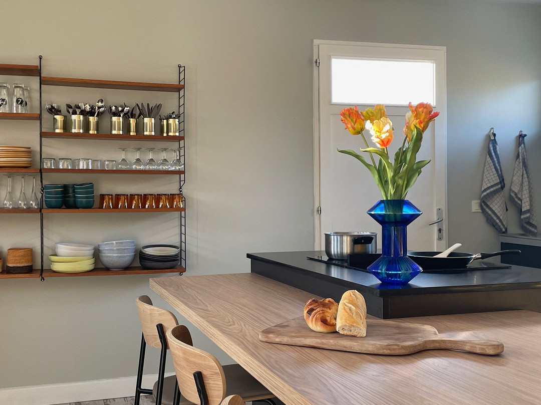 Hôtel La Petite Couronne主图