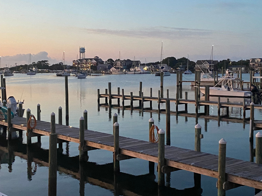 The Ocracoke Harbor Inn主图