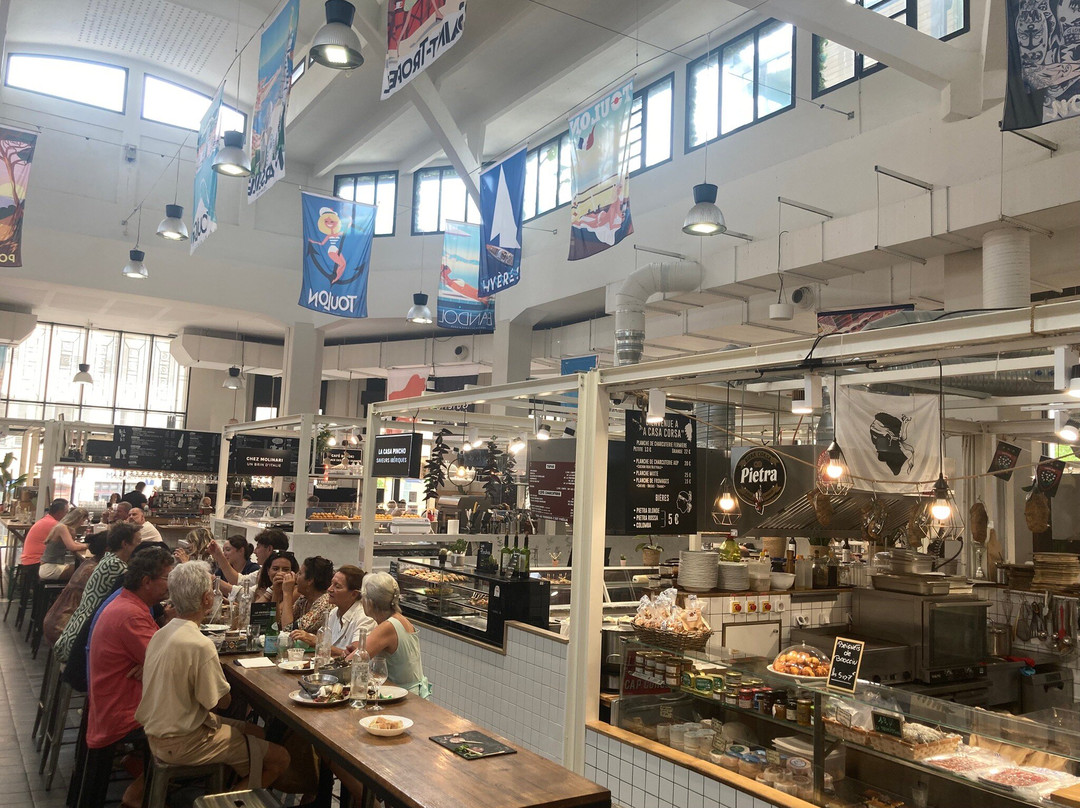 Halles De Toulon - Biltoki