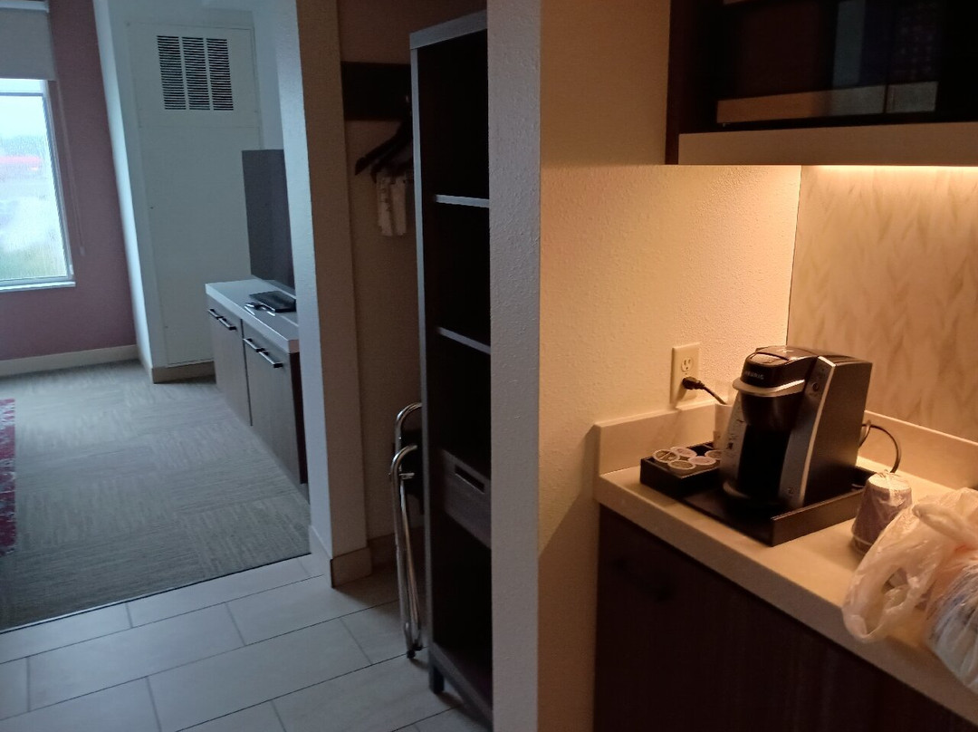 埃尔克哈特希尔顿花园酒店主图