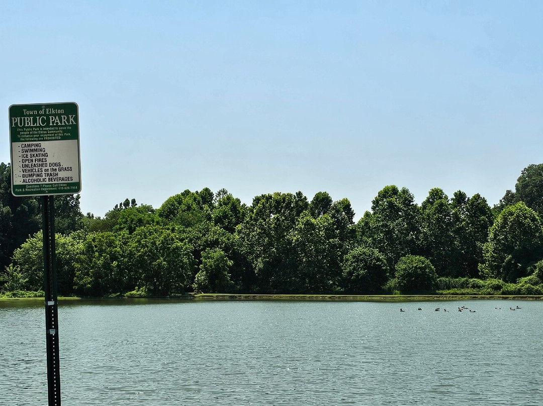 Cow Pond-埃尔克顿必去景点