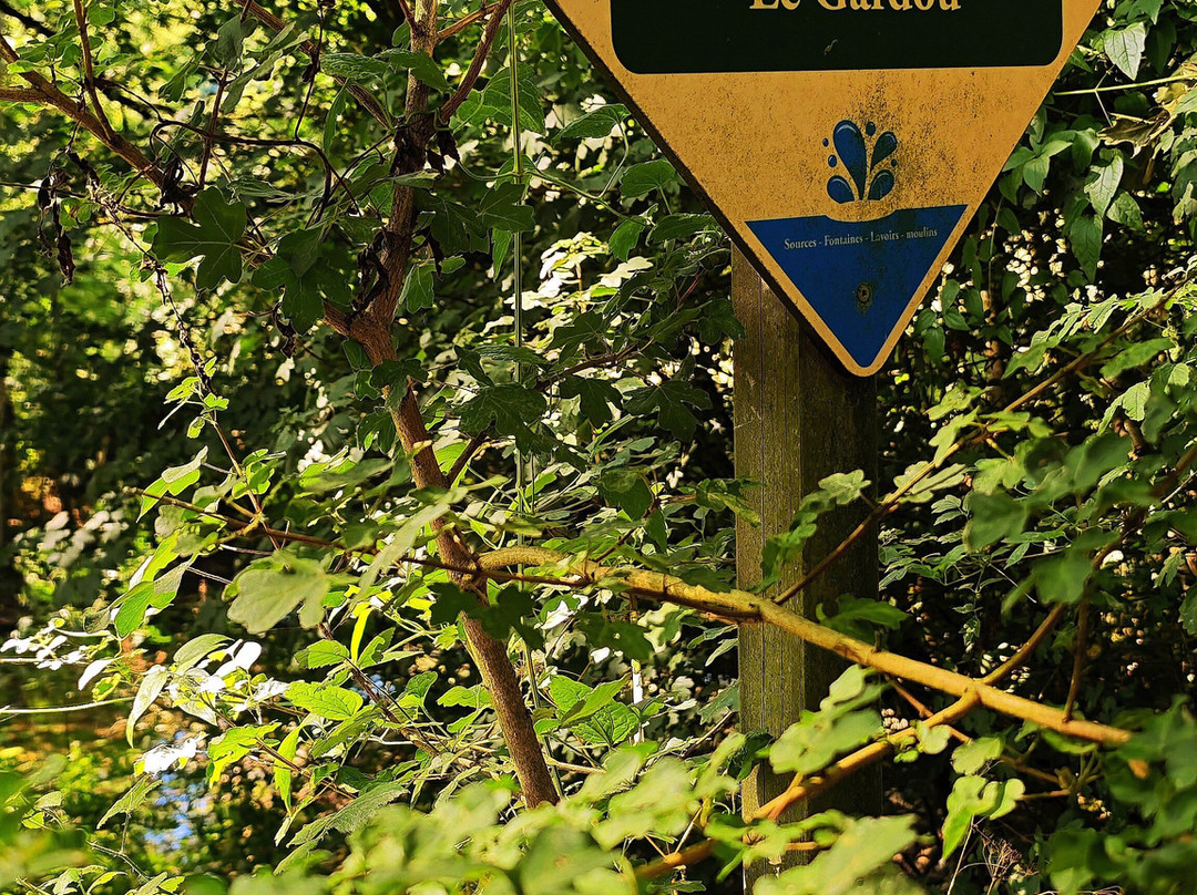 Fontaine - Lavoir Du Gardou-Sepvret必去景点