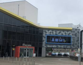 The Ffwrnes-拉内利必去景点