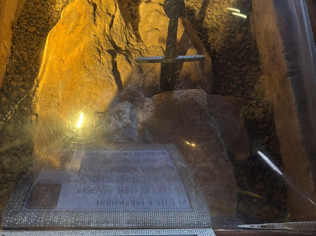 Cappella di San Galgano a Montesiepi-丘斯迪诺必去景点