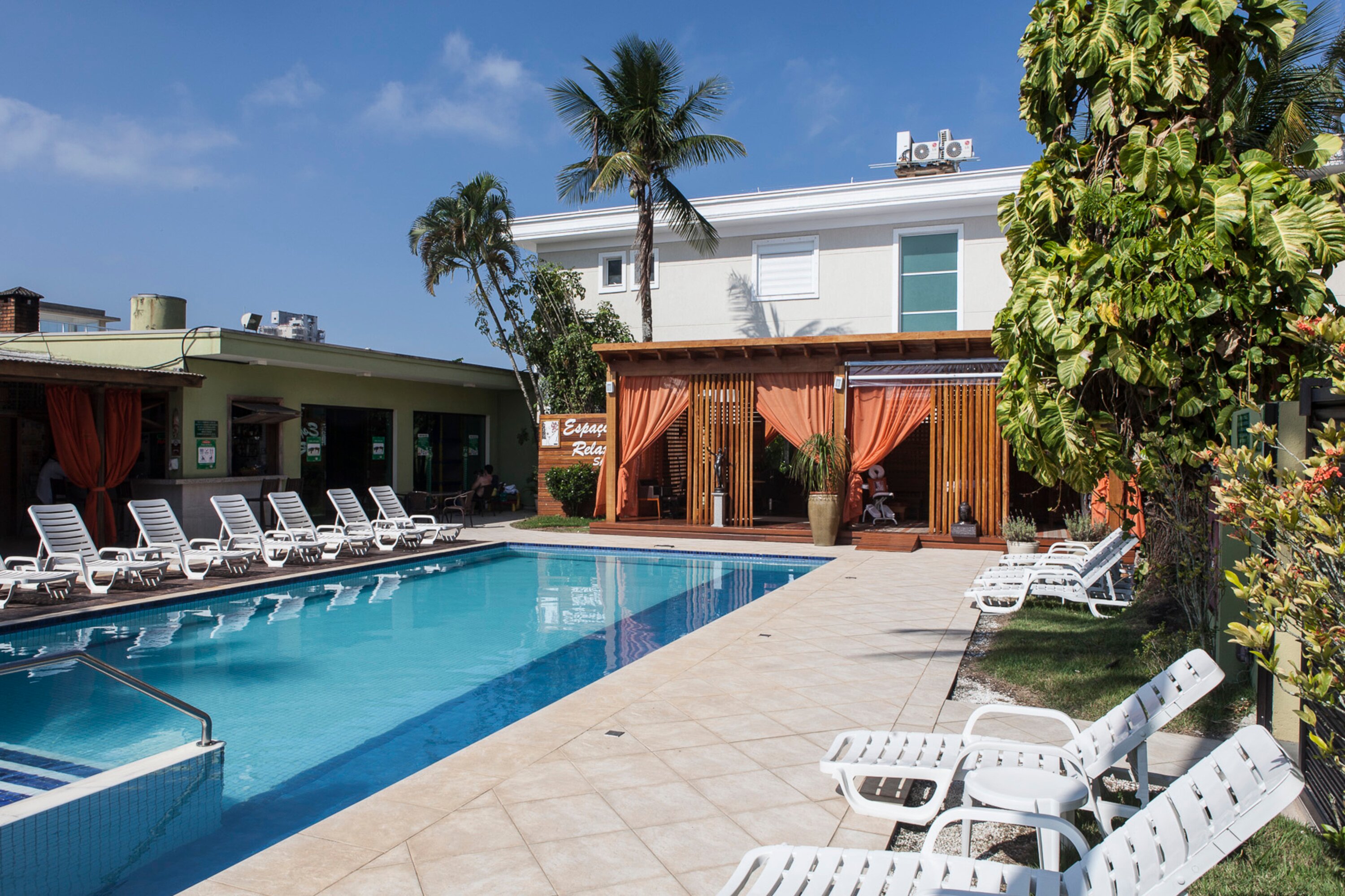 Hotel Vicino Al Mare-泳池