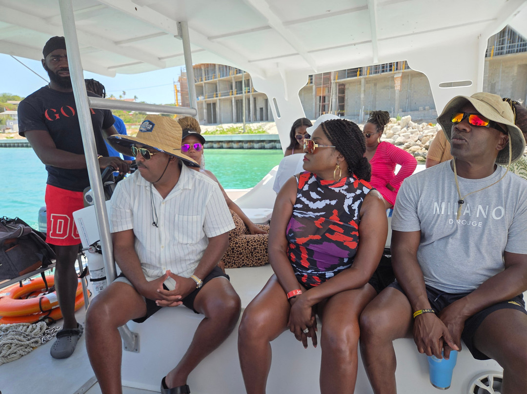 Lady Turkuoise-普罗维登西亚莱斯必去景点