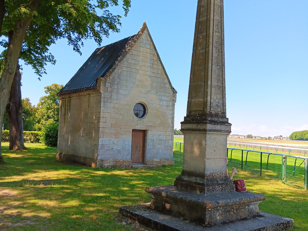 Chapelle Sainte Croix de Chantilly-尚蒂伊必去景点