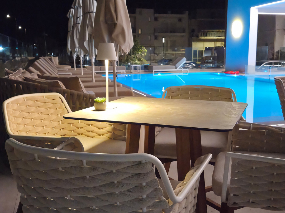 Avant Blue Boutique Hotel