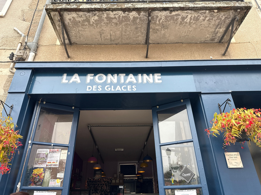 La Fontaine Des Glaces