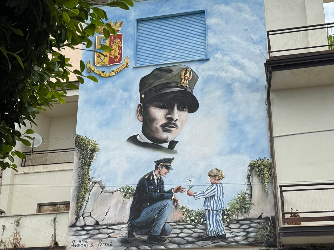 Murales-迪亚曼泰必去景点