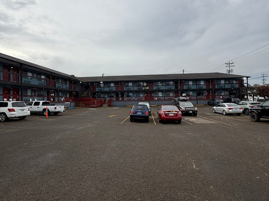 Western Royal Inn主图