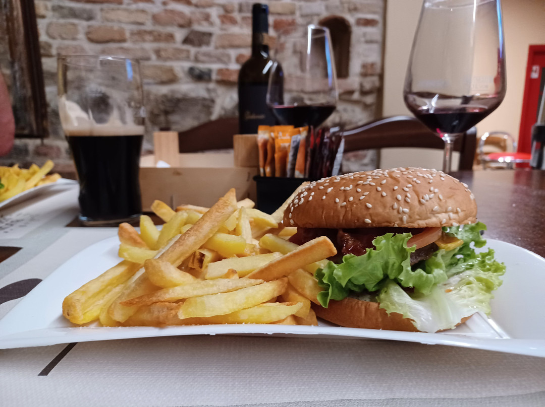 Bar La Loggia   di Zangheri Michele e Francesconi Romina