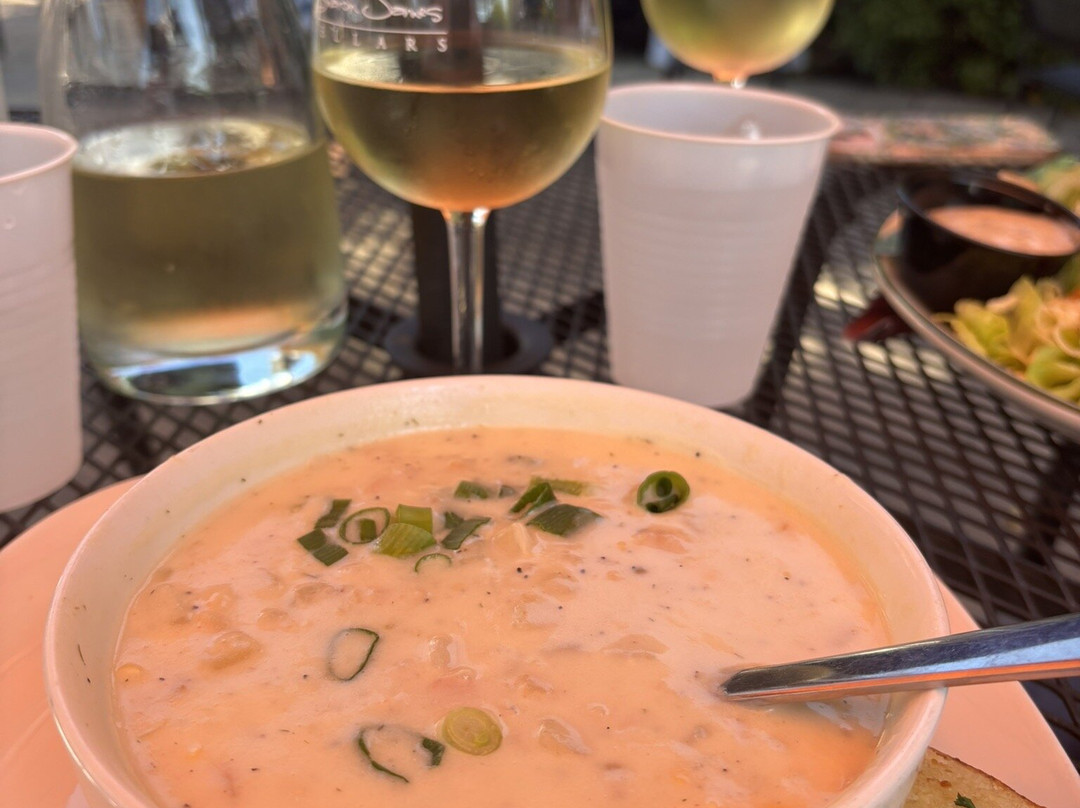 Sharon James Cellars-Newbury必去景点