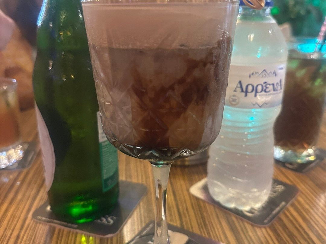 Friends Bar-卡拉马其必去景点