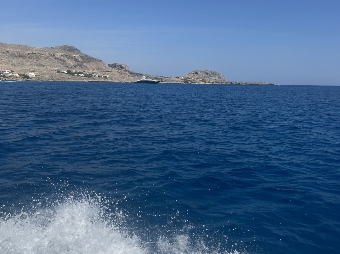Glass Bottom Boat Trip-Pefkos必去景点