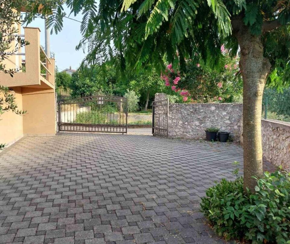 Apartmani Neda